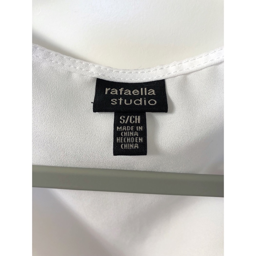 3 Color Ruffle Blouse - Picture 3 of 3